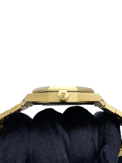 Audemars Piguet Royal Oak 15450BA Blue Dial 18K Yellow Gold Papers