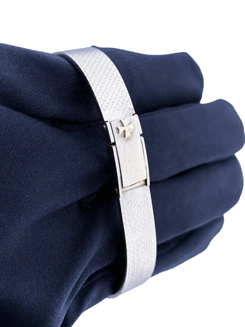 Vacheron Constantin Geneve Sapphire Dial Faceted Crystal Ladies Watch